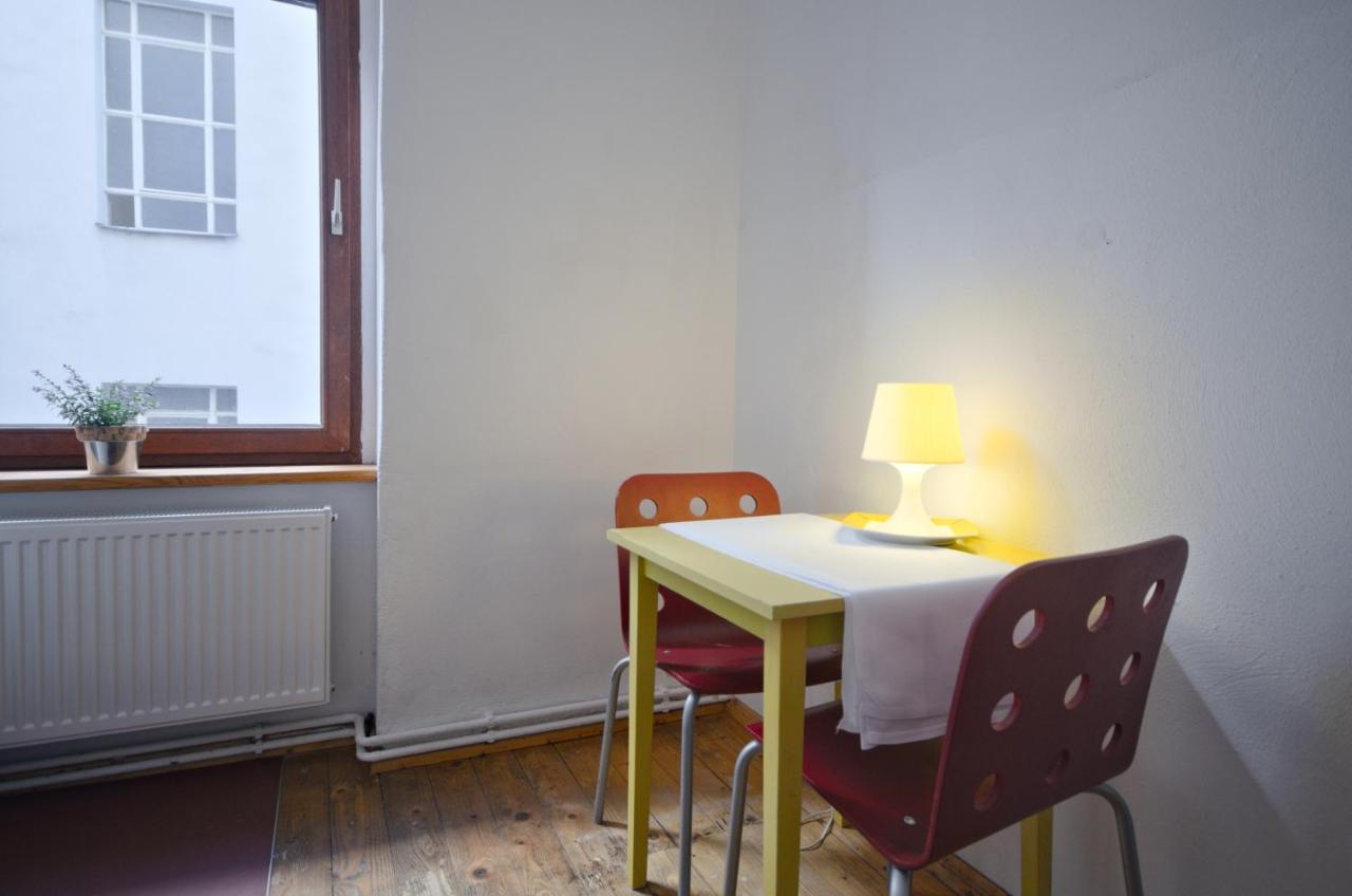 Courtyard Apartment Берлин Екстериор снимка